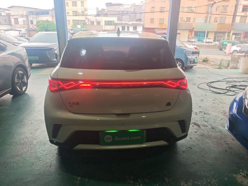 Used BYD Dolphin 2023 420 km Fashion Edition — 5