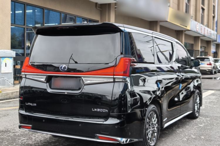 Used Lexus LM 2020 300h Seven-Seat Elegant Edition