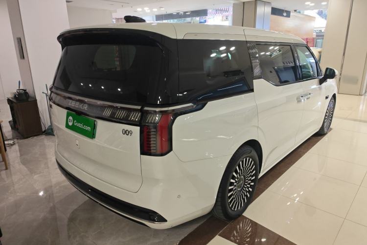 Used Zeekr 009 2022 WE Edition
