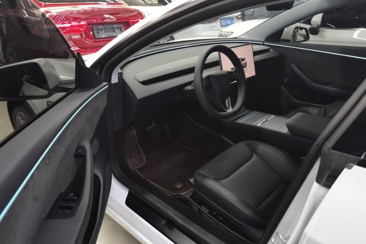 Used Tesla Model 3 2023 Long-Range All-Wheel-Drive Version Driver Seat