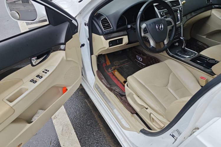 Used CHANGAN Raeton 2014 1.8T Automatic Elite Anniversary Edition China V Standard Driver Seat
