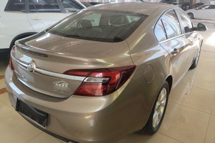 Used Buick Regal 2015 1.6T Leading Technology Model Rear Right 45 Deg