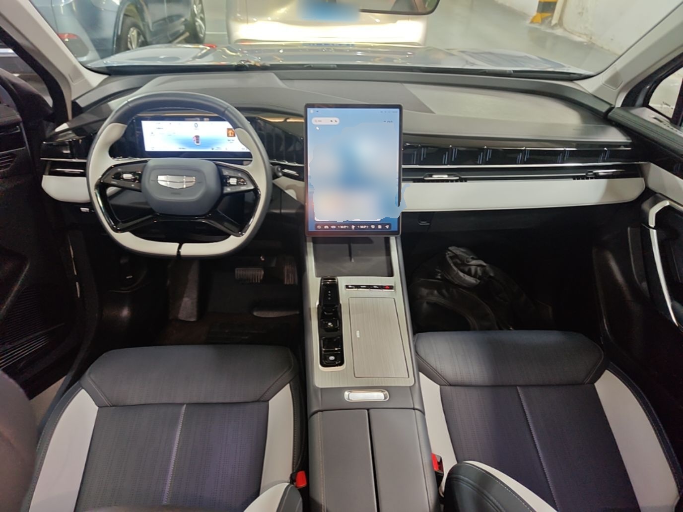 Geely Auto FX11 2024 1.5TD DCT Dragon Edition — снимка 12