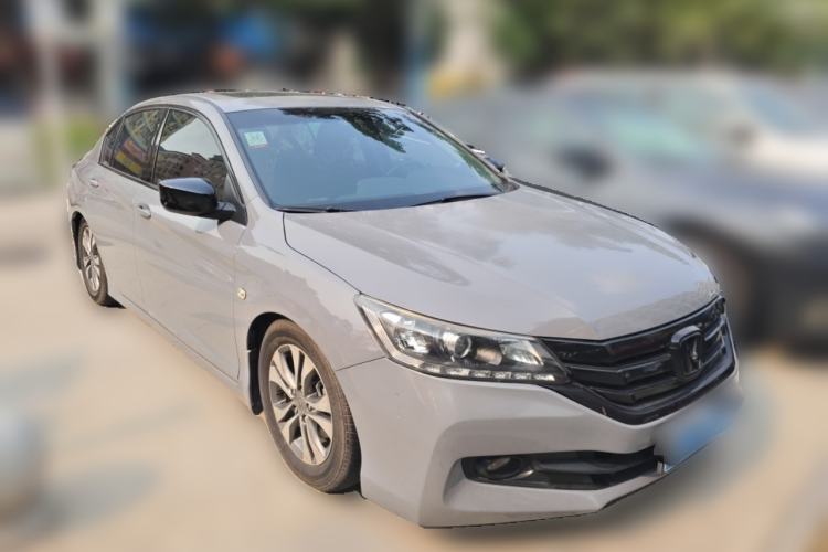 Used Honda Accord 2014 2.0L EX Luxury Edition Front Right 45 Deg