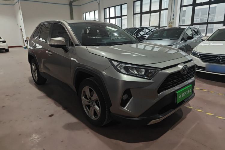Used Toyota RAV4 2020 2.0L CVT Two-Wheel Drive Fashion PLUS Edition