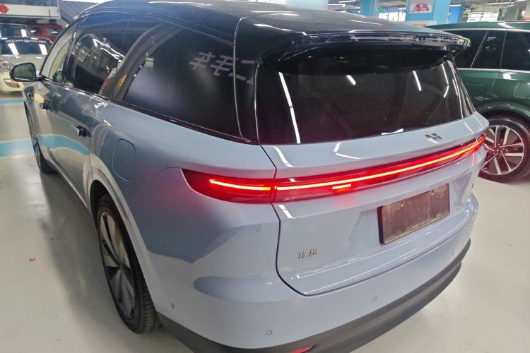 Used Li Auto i8 2025 Model Standard Version Rear Left 45 Deg