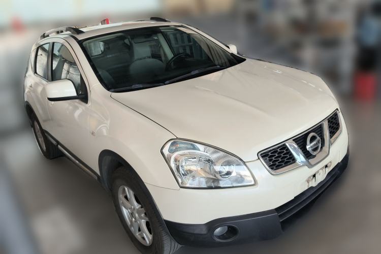 Used Nissan Qashqai 2012 2.0 XL Fire CVT 2WD Front Right 45 Deg