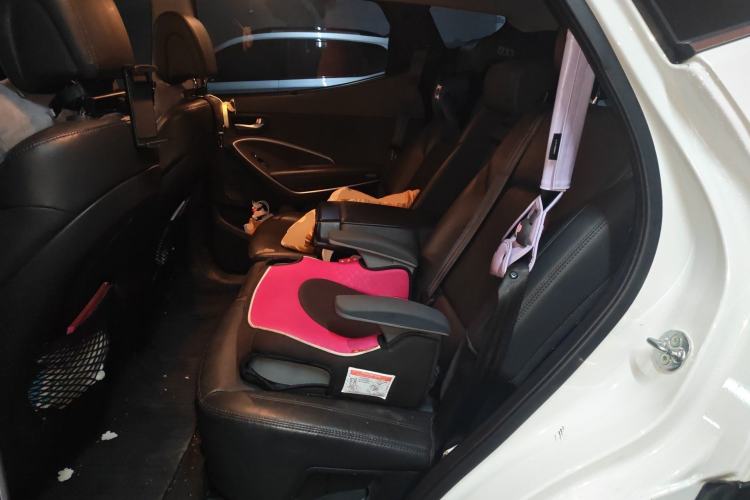 Used Hyundai Santa Fe 2013 Revised Version 2.0T Automatic All-Wheel Drive Top-Tier Trim