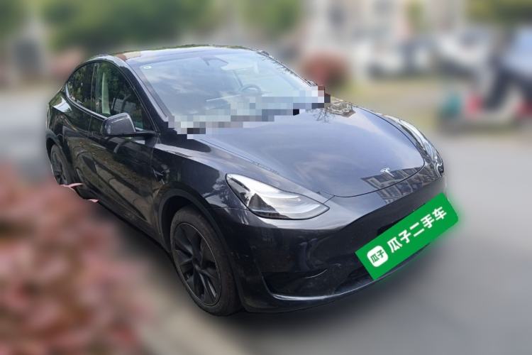 Used Tesla Model Y 2024 Rear-Wheel-Drive Version Front Right 45 Deg