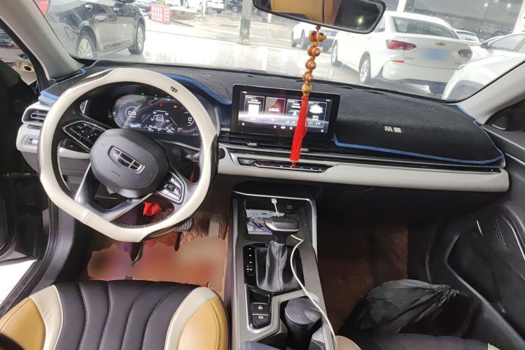 Used Geely Auto Emgrand 2022 4th Generation 1.5L CVT Flagship Model Center Console