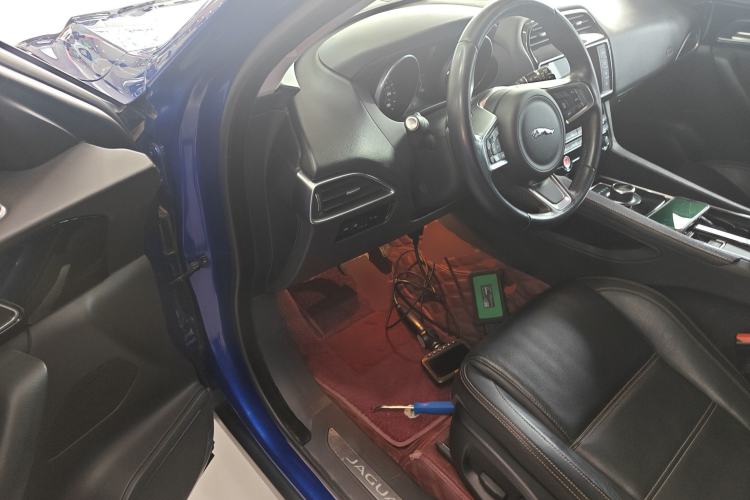 Used Jaguar F-PACE 2018 2.0T Four-Wheel Drive Urban Luxury Edition