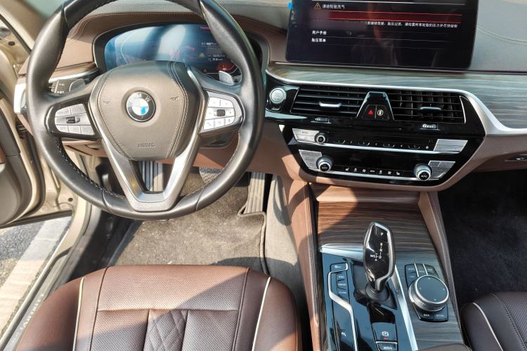 Used BMW 5 Series 2021 530Li Leading Luxury Package Interior 3