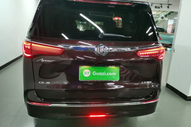 Used Buick GL8 2022 Avenir Aivia 7-Seater Deluxe Edition