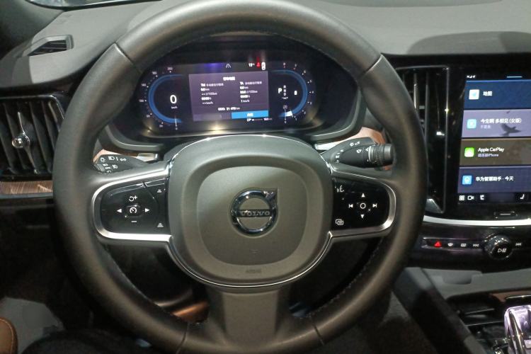 Used Volvo S60 2023 B4 Zhiyuan Luxury Edition
