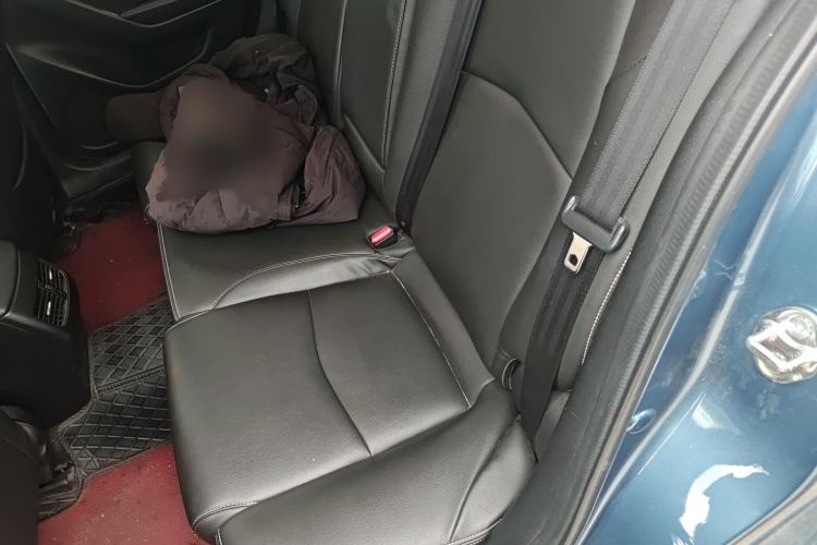 Used Mazda 3 Axela 2019 Cloud-Controlled Sedan 1.5L Automatic Luxury Model China VI Standard Interior 4