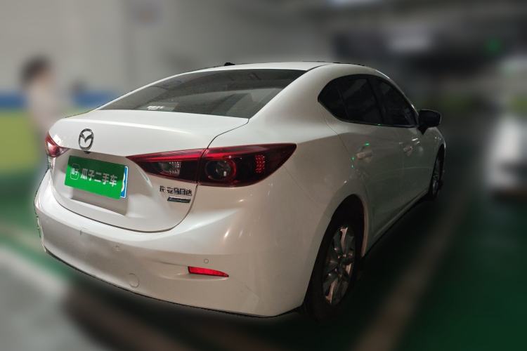 Used Mazda 3 Axela 2017 Sedan 1.5L Automatic Luxury Model Emission Standard China V
