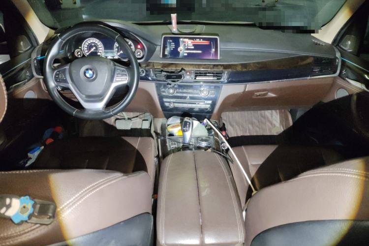 Used BMW X5 2015 xDrive28i
