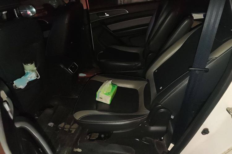 Used HYOSOW H3 2015 1.5L manual Comfort trim level Left Rear Seat