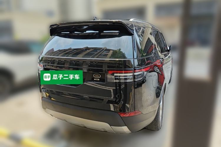 Used Land Rover Discovery 2017 3.0 SC V6 SE Rear Right 45 Deg