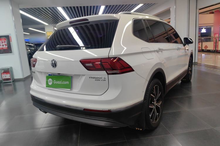 Used Volkswagen Tiguan L 2019 330TSI Automatic Two-Wheel Drive Smart Luxury Version China V Emission Standard