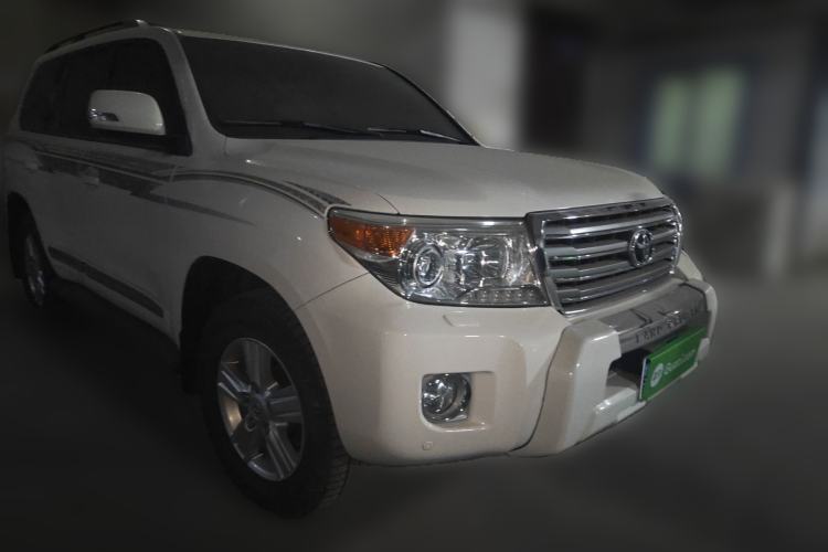 Used Toyota Land Cruiser 2012 4.6L Automatic VX-R Front Right 45 Deg