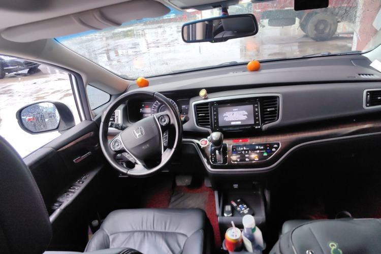 Used Honda Odyssey 2015 Revised Version 2.4L Supreme Edition