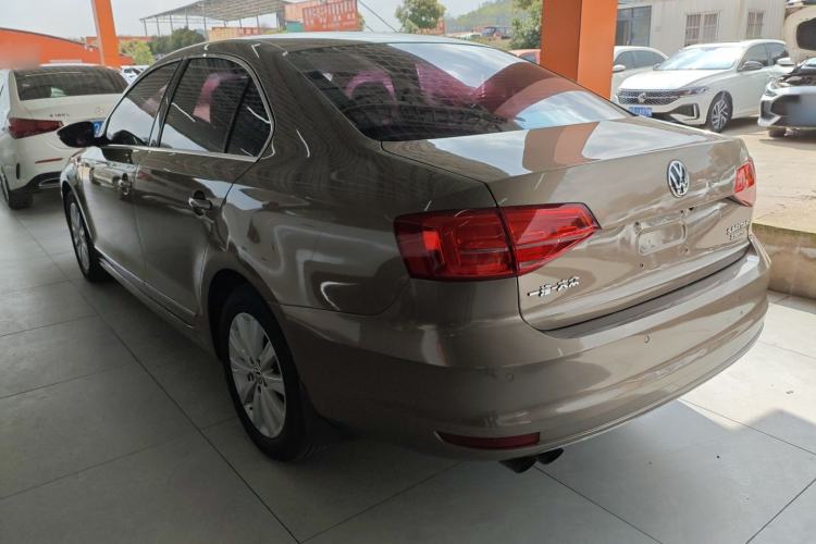 Used Volkswagen Sagitar 2015 230TSI Automatic Comfort Version Exterior 2