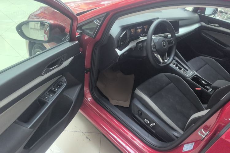 Used Volkswagen Golf 2021 200TSI DSG Pro