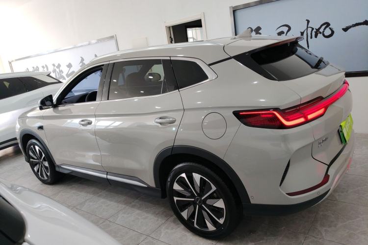 Used BYD Song PLUS New Energy 2025 EV Intelligent Driving Version 520km Premium Model