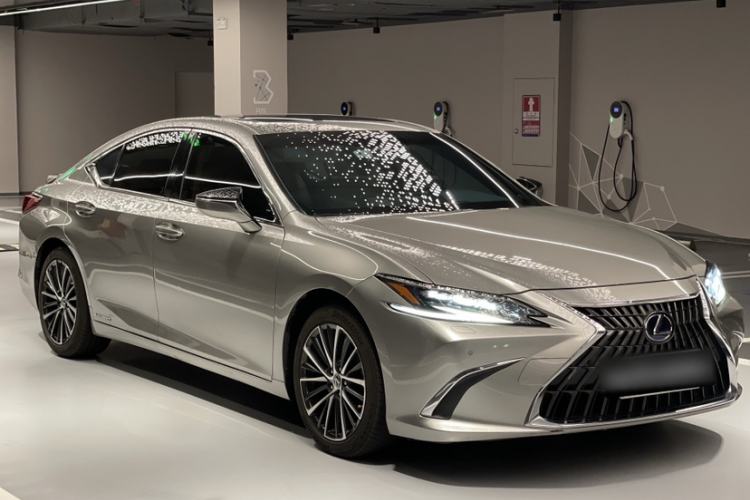 Used Lexus ES 2021 300h Premium Edition
