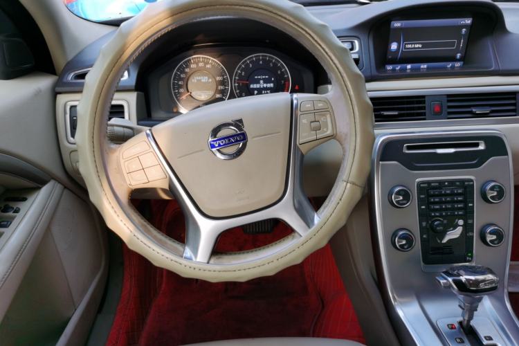 Used Volvo S80L 2012 2.0T T5 Luxury Edition Steering Wheel