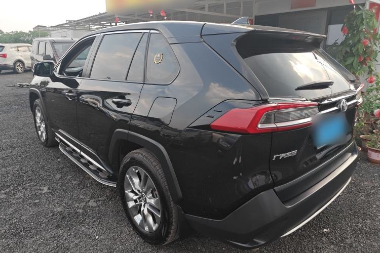 Used Toyota Wildlander 2021 2.0L CVT 4x4 Luxury Edition
