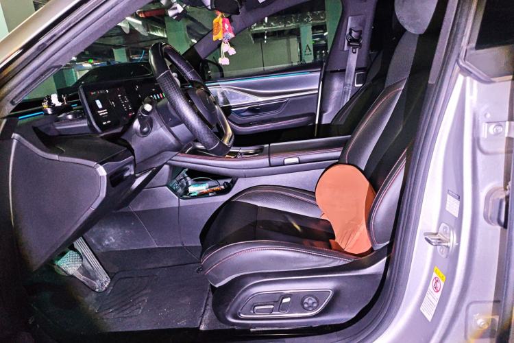 Used XPeng P7 2023 P7i 610 Max Performance Edition Left Front Seat