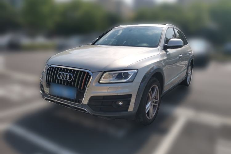 Used Audi Q5 2017 Plus 40 TFSI Technology Model