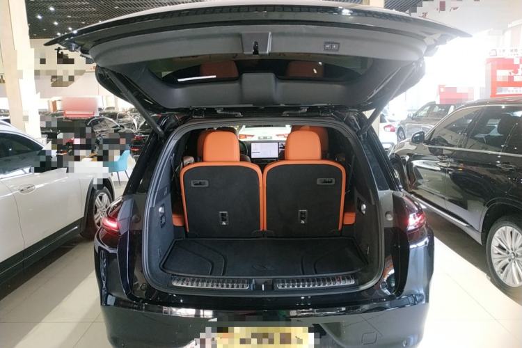 Used Li Auto L8 2023 Pro Model
