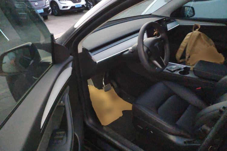 Used Tesla Model Y 2023 Rear-Wheel-Drive Version Driver Seat