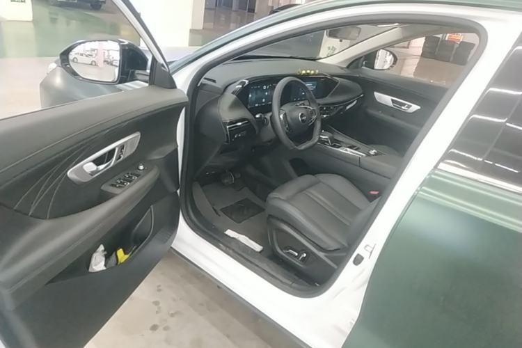 Used Dongfeng Aeolus Huge 2024 Mach Power 1.5T Premium Model