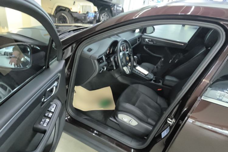 Used Porsche Macan 2017 Macan 2.0T
