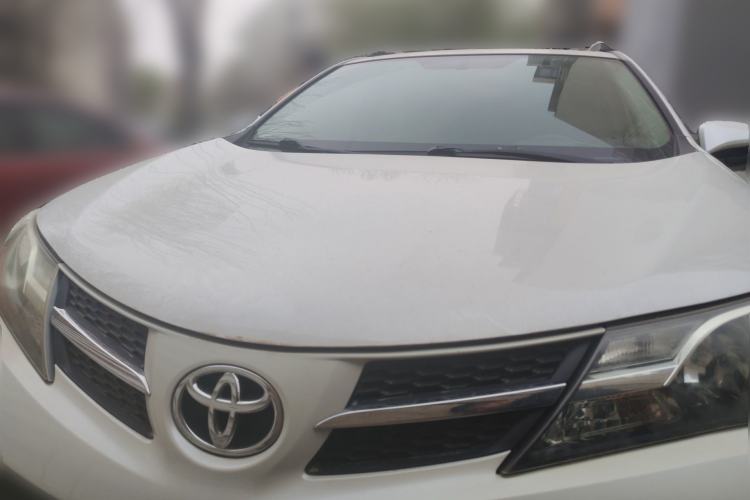 Used Toyota RAV4 2015 2.0L CVT 4x4 Trend Edition Exterior 1