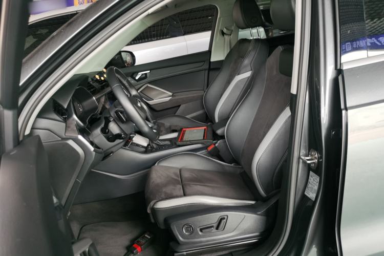 Used Audi Q3 2022 35 TFSI Fashion Dynamic Model
