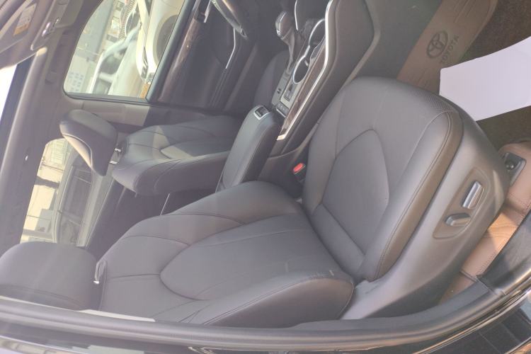 Used Toyota Highlander 2024 2.5L Smart Electric Hybrid Dual-Engine Four-Wheel Drive Prestige Version – 7 Seats
