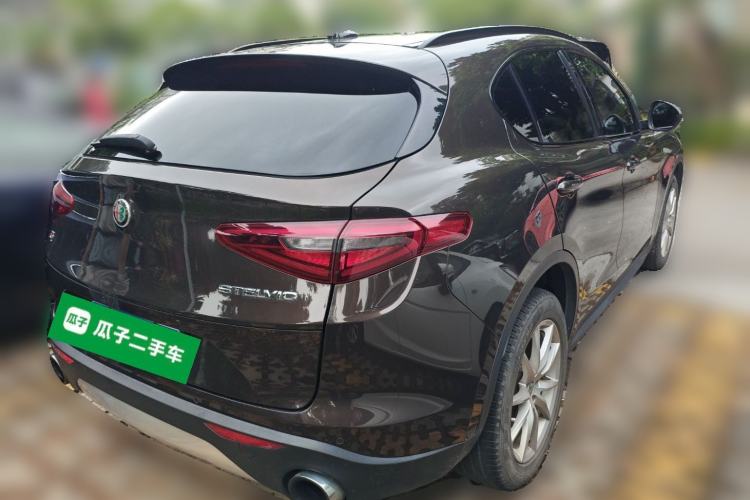 Used Alfa Romeo Stelvio 2017 2.0T 200HP Luxury Edition
