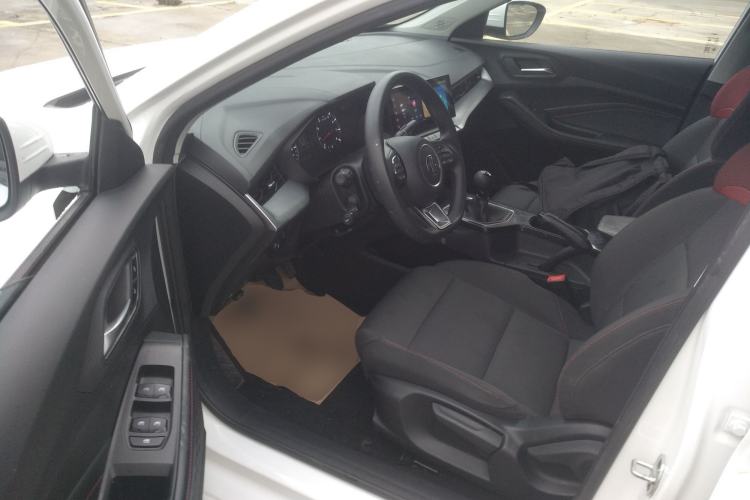 Used MG 5 2023 180 DVVT Manual Fashion Edition