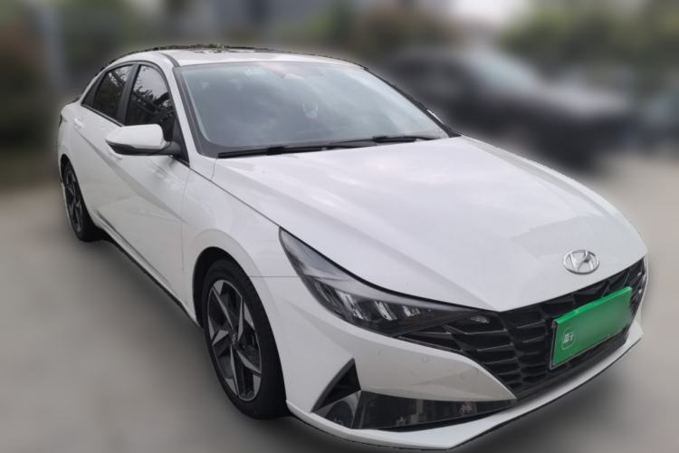 Used Hyundai Elantra 2022 1.5L CVT LUX Prestige Edition
