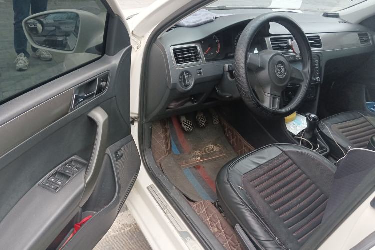 Used Volkswagen Santana 2015 1.6L Manual Comfort Edition Driver Seat