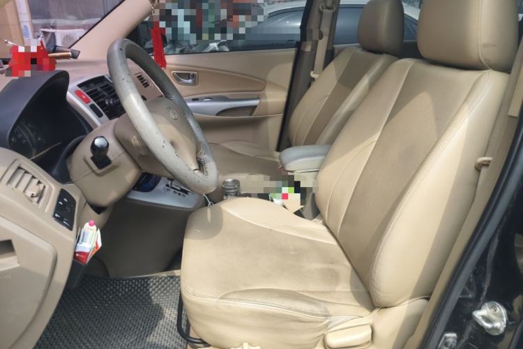 Used Hyundai Tucson 2013 2.0L Automatic Two-Wheel Drive Comfort Version Left Front Seat