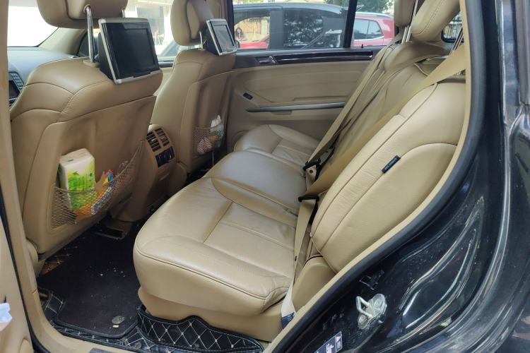 Used Mercedes-Benz GL-Class 2011 GL 450 4MATIC Prestige Edition Left Rear Seat