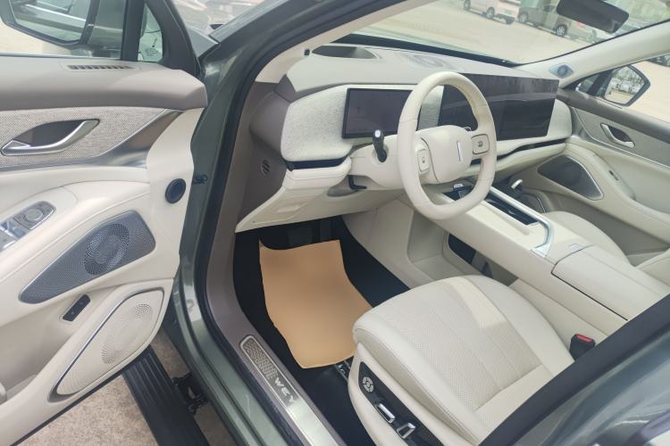 Used Wey Lanshan 2025 Four-Wheel Drive Ultra Driver Seat