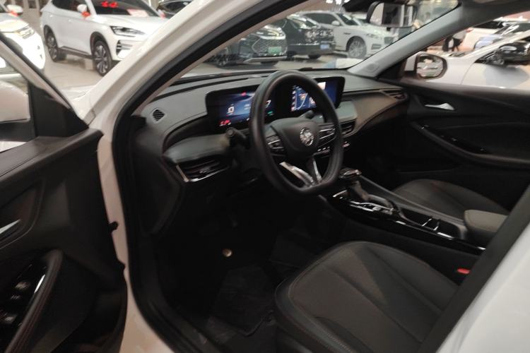 Used Buick Verano 2023 Pro Enjoyment Edition Left Front Seat