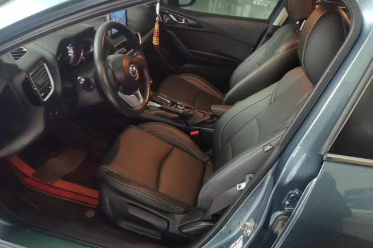 Used Mazda Mazda 3 Axela 2014 Sedan 1.5L Automatic Comfort Model